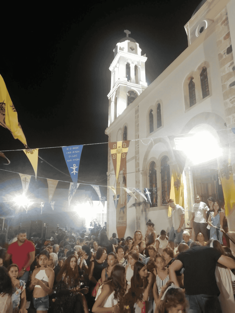 Το αδιαχώρητο στην Παραδοσιακή Μουσική βραδιά στον αυλόγυρο του ΙΝ Αγίου Στεφάνου στην Πόθια Καλύμνου (video)