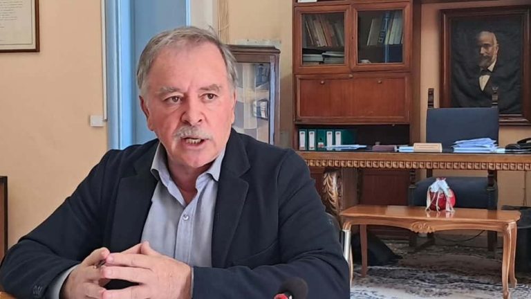 Συνέντευξη Τύπου Δημάρχου Καλυμνίων: Ενημέρωση για ΚΕΔΕ, αιχμηρές απαντήσεις σε Γ. Μαύρο και αυστηρό μήνυμα προς “ανώνυμους” ότι “τα καλύτερα έρχονται” (video)