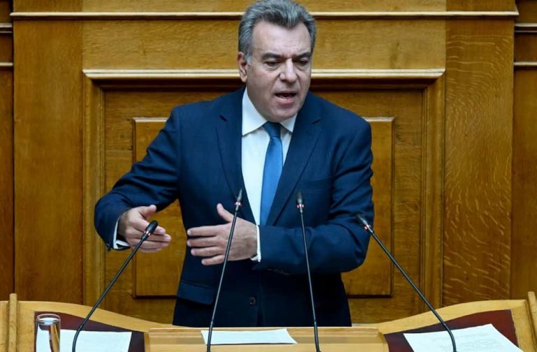 Μάνος Κόνσολας: Ενισχύονται οι υπηρεσίες του ΕΦΚΑ στα Δωδεκάνησα με νέο προσωπικό- Τρία άτομα για την Τοπική Διεύθυνση Β’ Δωδεκανήσου του ΕΦΚΑ, στην Κάλυμνο.