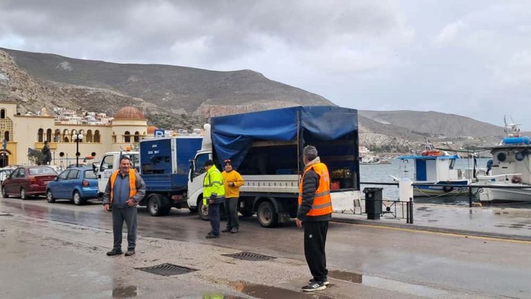 Σε εξέλιξη εκτεταμένες εργασίες καθαρισμού και απομάκρυνσης φερτών υλικών μετά την έντονη βροχόπτωση στην Κάλυμνο. (video)