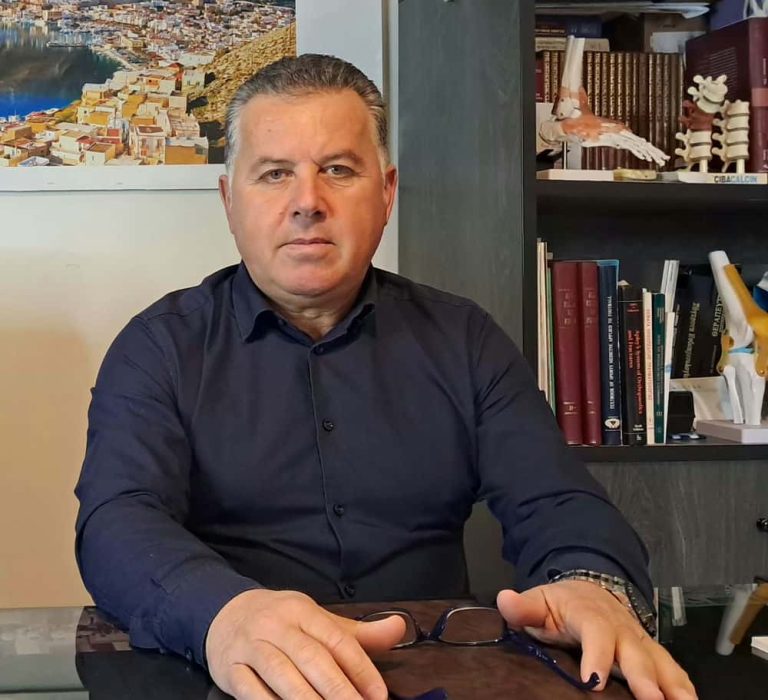 Δριμεία κριτική Μικέ Ρήγα για αυταρχισμό, στοχοποίηση και εκδικητικές  πρακτικές της Δημοτικής Αρχής Καλύμνου (video)