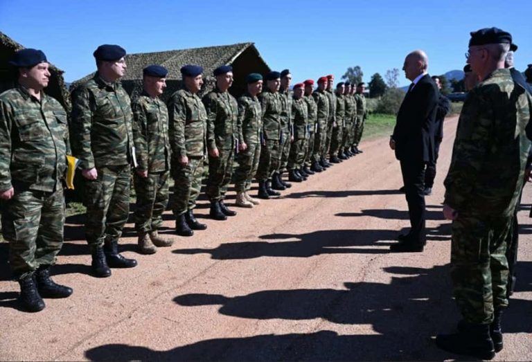 Σε εφαρμογή η “Νέα Θητεία” με την Α’ ΕΣΣΟ 2026 – Οι δηλώσεις Δένδια στο Κέντρο Εκπαίδευσης Νεοσυλλέκτων (ΚΕΝ) στον Αυλώνα Αττικής