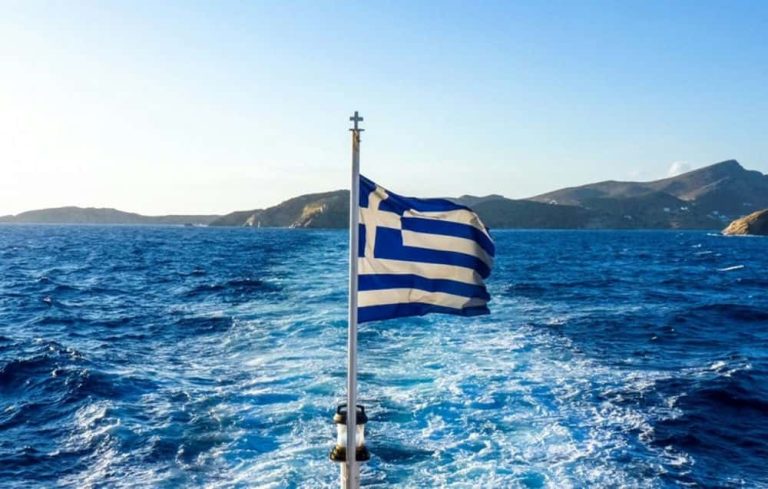 Οι νησιώτες άτυποι “χρηματοδότες” της Κυβέρνησης