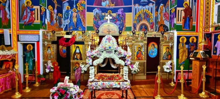 Κοσμοσυρροή πιστών στον Ιερό Ναό Αγίου Σάββα του εν Καλύμνω στο Σύδνεϋ της Αυστραλίας για τη Μεγάλη Εβδομάδα και το Άγιο Πάσχα