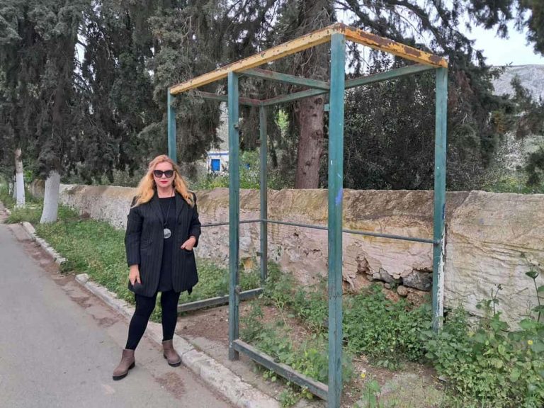 Σήριαλ χωρίς τέλος οι νέες “έξυπνες” στάσεις της Δημοτικής Συγκοινωνίας Καλύμνου–Απευθείας ανάθεση με..ατελείωτες παρατάσεις (video)