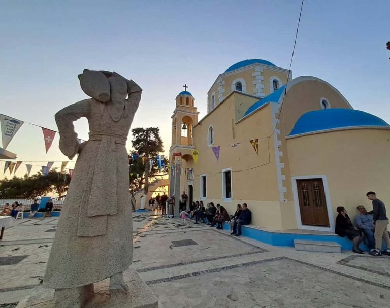 Με λαμπρότητα ο Αρχιερατικός πανηγυρικός εσπερινός του Αγίου Γεωργίου στον Πάνορμο Καλύμνου (video)