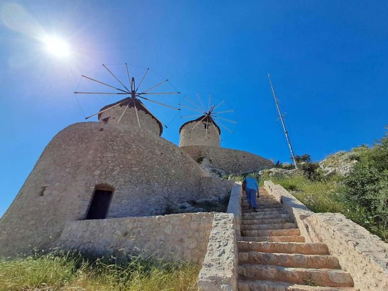 Ανεμόμυλοι Χρυσοχεριάς: Ένα εμβληματικό έργο έτοιμο… αλλά ακόμη ανενεργό – Επιτακτική η ανάγκη άμεσης λειτουργίας ενόψει καλοκαιριού (video)