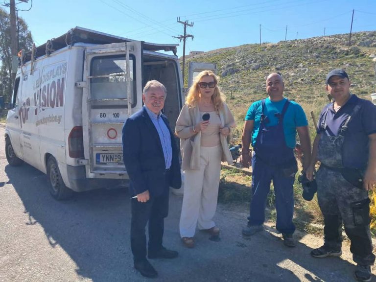 Ξεκίνησε η εγκατάσταση των «έξυπνων» στάσεων στην Κάλυμνο – Σε εξέλιξη ο εκσυγχρονισμός της δημοτικής συγκοινωνίας (video)
