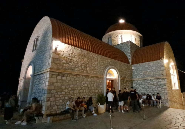 Ιερά Αγρυπνία στην Κάλυμνο για τους υποψηφίους των Πανελλαδικών 2026